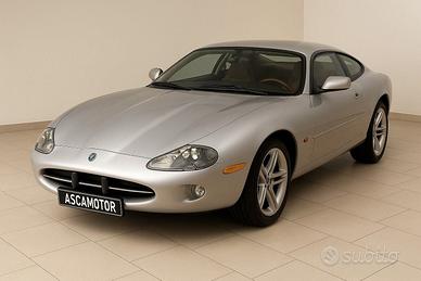 Jaguar XK XK8 4.2 Coupé