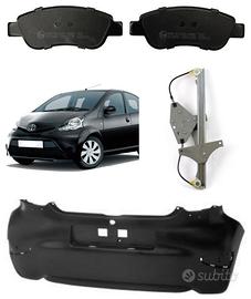 Toyota Aygo paraurti cofano faro frontale airbag