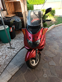 Scooter Yamaha 250
