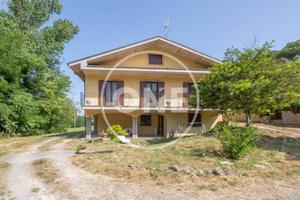 Villa di 290 m² con 4 locali a Manoppello