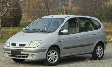 Renault scenic 1.9tdci 02 ricambi
