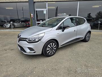 Renault Clio dCi 90 CV 5 Moschino Intens
