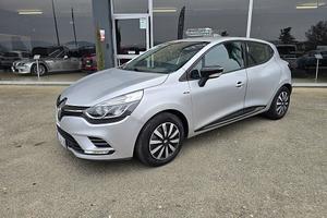 Renault Clio dCi 90 CV 5 Moschino Intens
