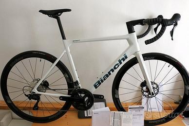 Bici da corsa Bianchi Sprint Shimano 12v NUOVA