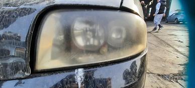 AUDI A2 2002 - FARO ANTERIORE SINISTRO