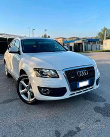 Audi Q5 2.0T Quattro Bianca 211Cv