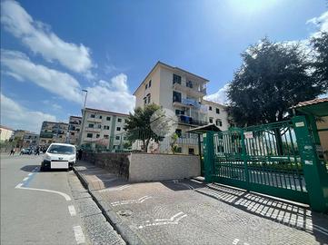 3 LOCALI A CASTELLAMMARE DI STABIA