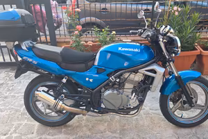 kavasaki er 5 2001