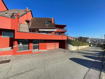 Villa o villino Piobesi d'Alba [8BVRG]