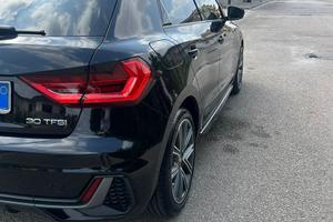 AUDI A1 30 TFSI S LINE INTERNO/ESTERNO FULL OPTION
