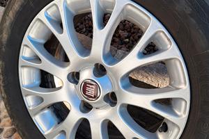 Cerchi  e gomme 185 65 15