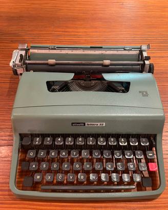 Olivetti Lettera 32