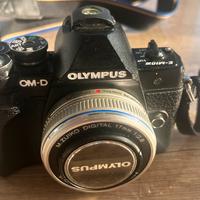 Olympus  OM-D E-M10 III