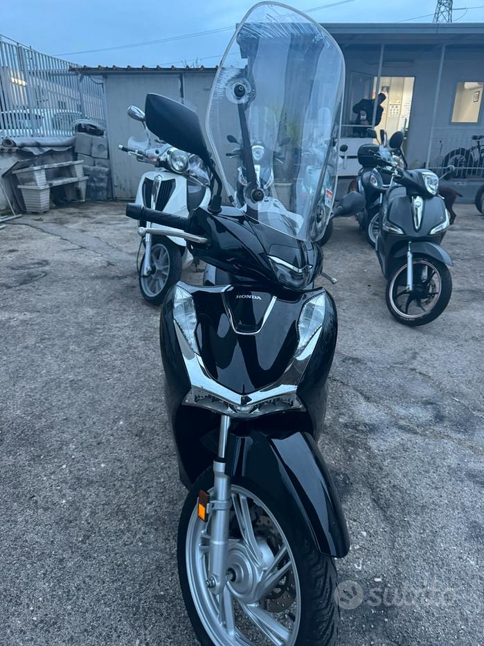 Honda SH 125 usata in vendita in Campania