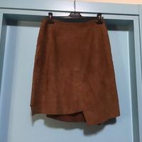 Gonna di vera pelle scamosciata asimmetrica