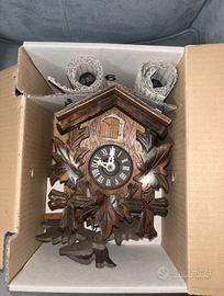 Orologio a cucù in legno Foresta Nera