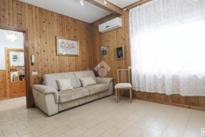 CASA SEMINDIPENDENTE A ISOLA DI CAPO RIZZUTO