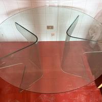 Tavolo rotondo con piedi a onda vetro cristallo