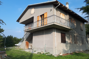 Casa indipendente - 2 appartamenti