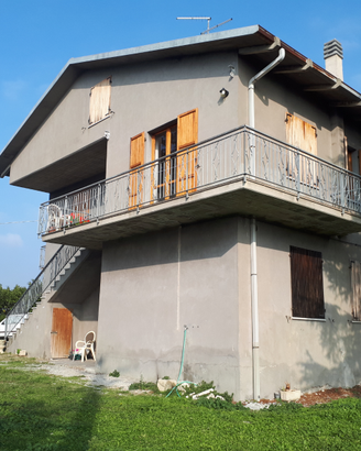 Casa indipendente - 2 appartamenti