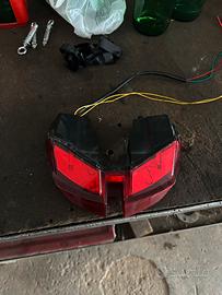 faro frecce integrate duvati hypermotard