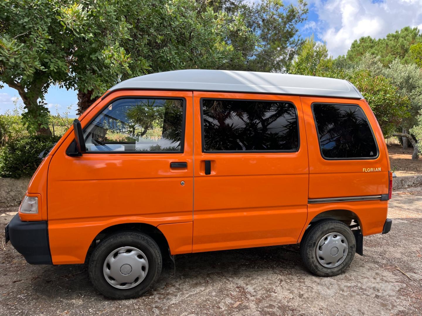 Piaggio Porter Camper