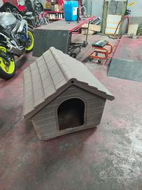 Cuccia x cane da esterno in resina