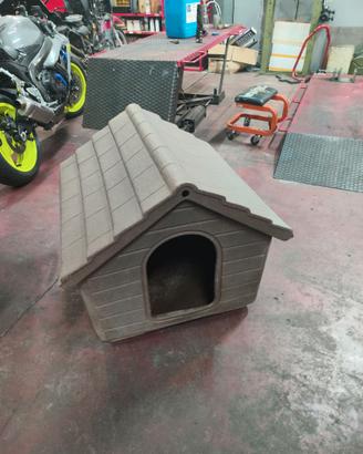 Cuccia x cane da esterno in resina