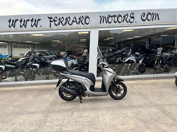 Honda SH 350 2024 / KM 5.000 Tuo a solo 54 Euro al
