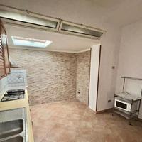 PALLAVICINO: PIANO RIALZATO CON CHIOSTRINA