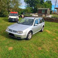 Golf station wagon 1.6 110cv