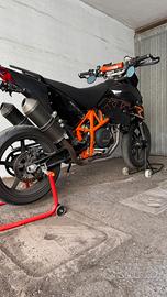 Ktm 690 SUPERMOTO