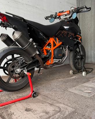 Ktm 690 SUPERMOTO