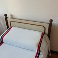 Letto singolo usato