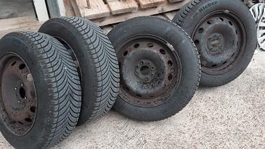 Set gomme quattro stagioni Punto Evo con cerchii