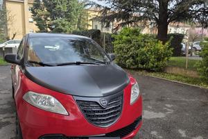 Lancia Ypsilon Momodesign