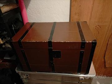 Baule in legno vintage