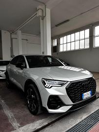 Audi Q3 SPB 45 TFSI e S tronic line edition