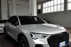 Audi Q3 SPB 45 TFSI e S tronic line edition