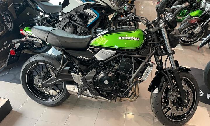 Kawasaki Z 650 RS ANNO 2025