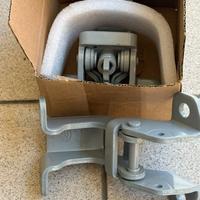 Cerniere per sportello destro XEV YoYo