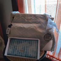 Borsa e Portafoglio Guess Nuovi 