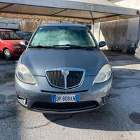 Lancia Ypsilon 1.2 Platino
