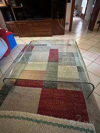 Tavolino in cristallo di design