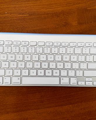 Magic Keyboard Bianca senza Tastierino Num. Apple