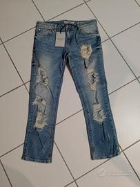 pantaloni jeans