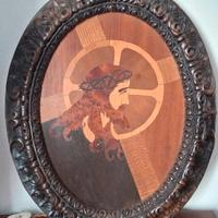 Quadro antico ovale, intarsio, Cristo e innamorati