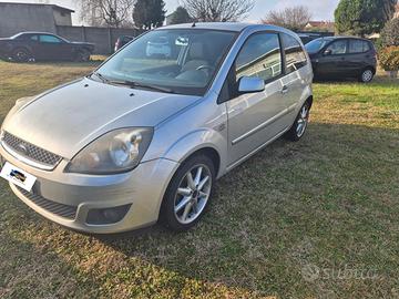 Ford Fiesta 1.2 SOLO 77.800KM