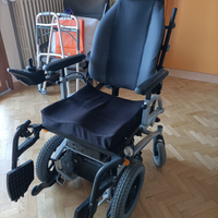 N. 2 carrozzine per disabili