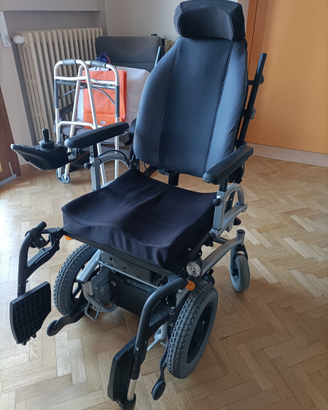 N. 2 carrozzine per disabili